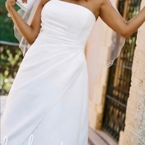 NWT David’s Bridal Wedding Dress! 14w Never worn!